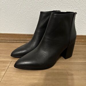 Steve Madden Jillian Boots, Black